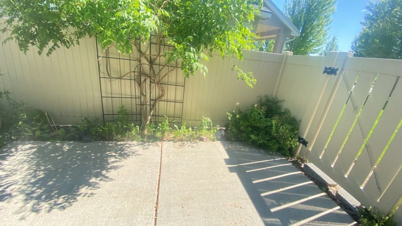 2130 N Country Vista Blvd - Photo 3 of 31