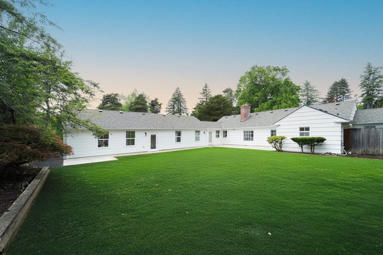 7780 Sw Brentwood St - Photo 2 of 50