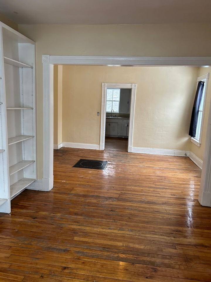 2601 S 7th St - Photo 2 of 9