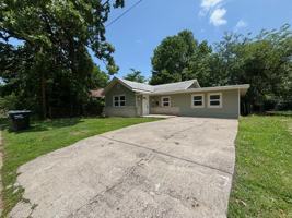 featured image of 1438 N Brown Ave