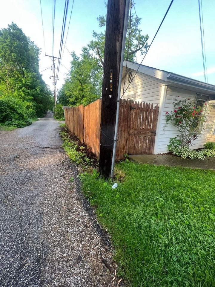104 E Wilson St - Photo 6 of 21