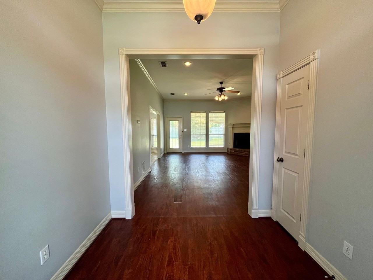 16780 Terrebonne Dr - Photo 3 of 25