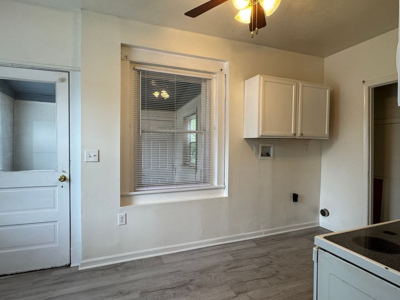 601B E Broadway - Photo 6 of 17