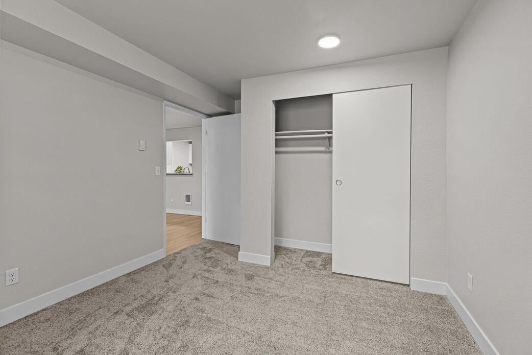 8600 18th Ave W - Photo 6 of 22