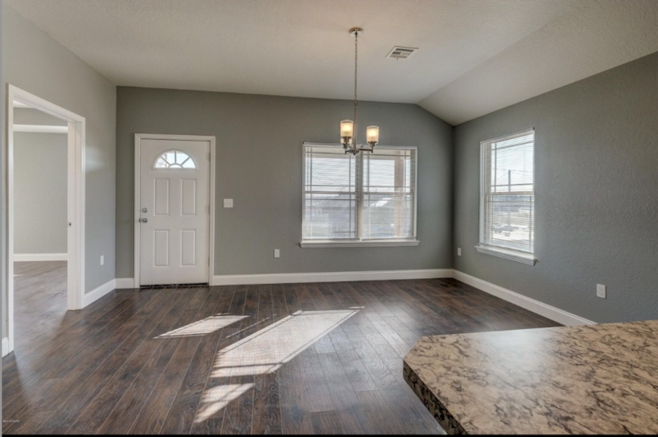 2219 Kentucky Ave - Photo 5 of 10