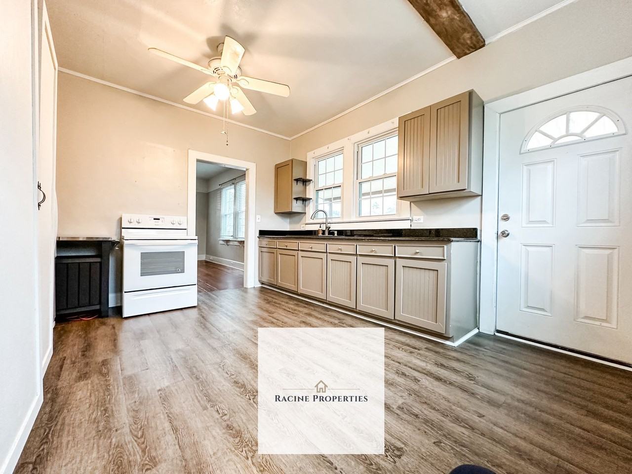 6 Crest St - Photo 4 of 12