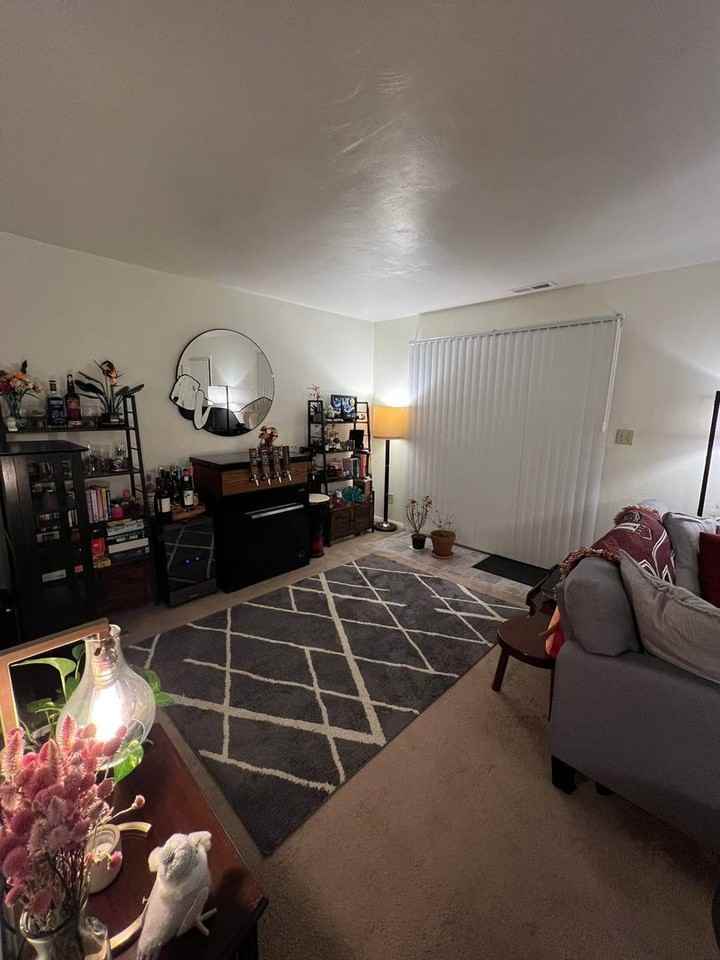 2800 Newton Ct - Photo 7 of 17