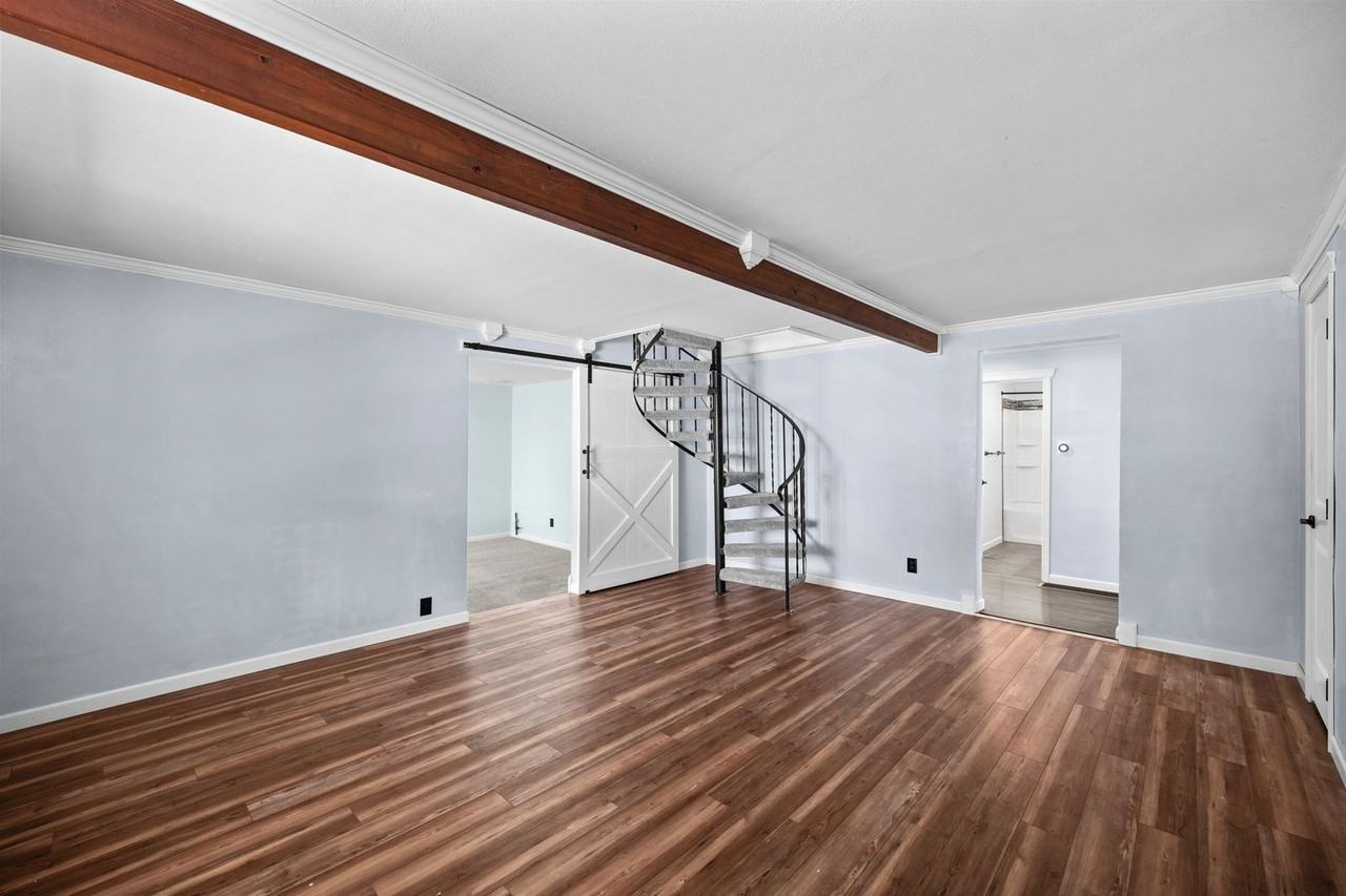 1504 E Queen Ave - Photo 2 of 30