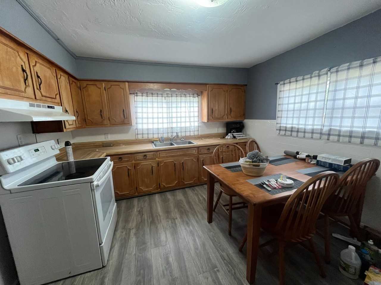 255 Ne Peachtree St - Photo 2 of 11