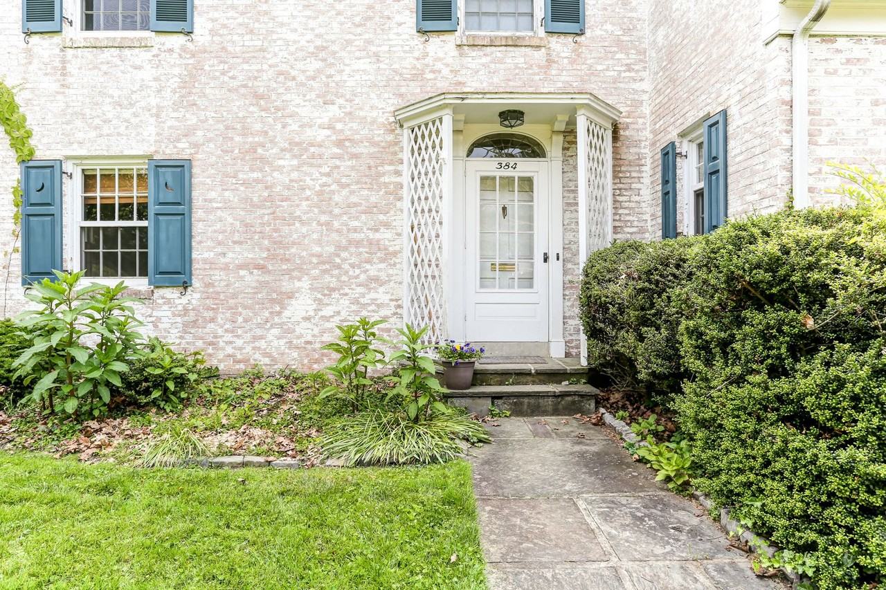 384 N 26th St - Photo 4 of 39