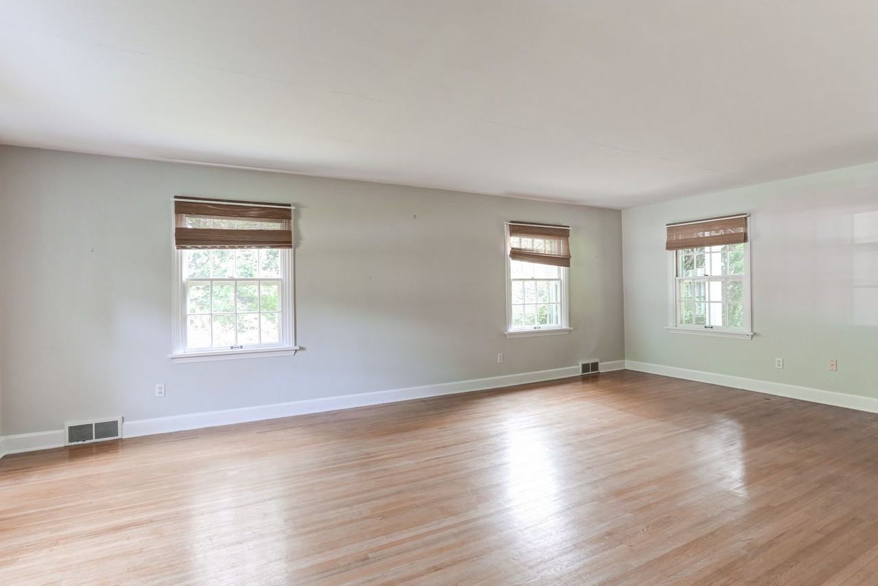 384 N 26th St - Photo 6 of 39