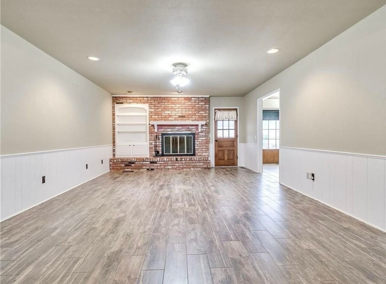 5804 Nw 89th St - Photo 4 of 21