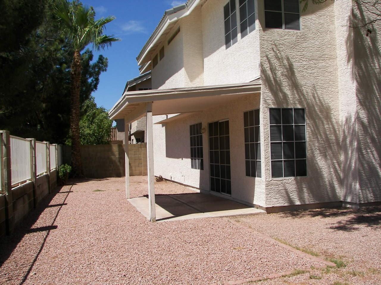 1471 E Park Ave - Photo 2 of 18