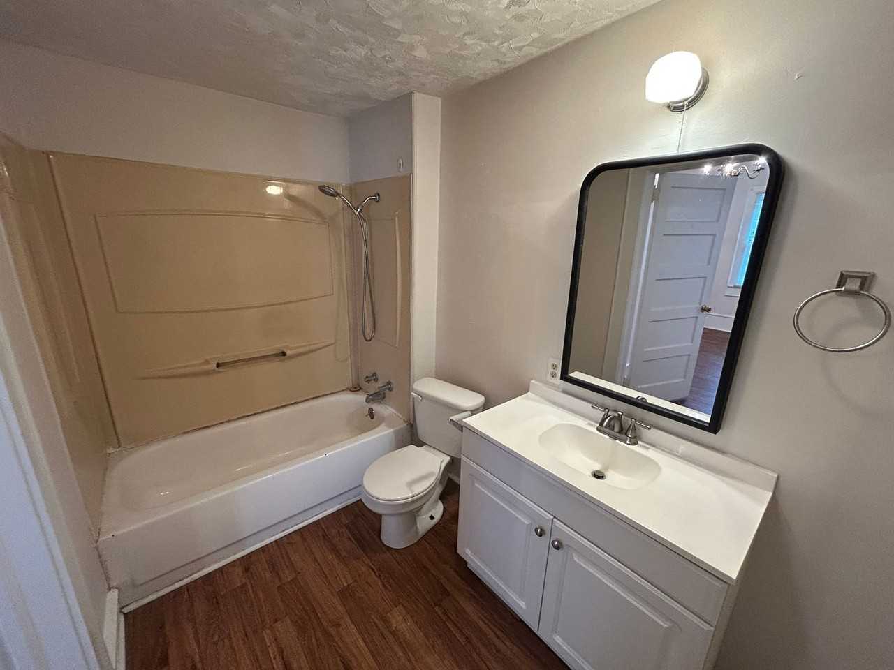 1104 S Petty St - Photo 5 of 12