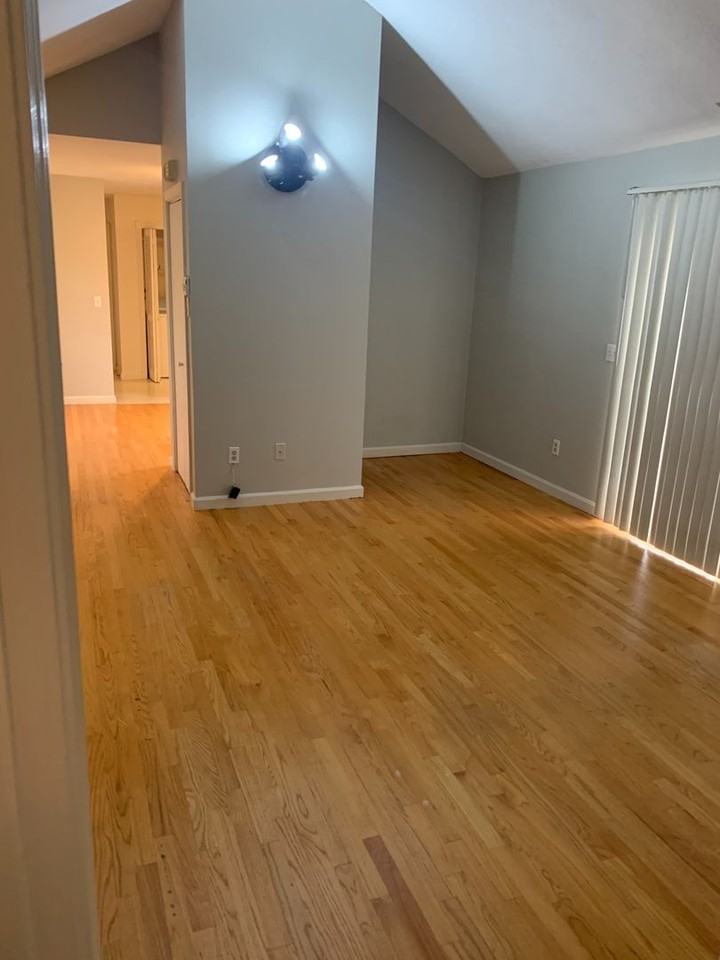 65 Elvree St - Photo 3 of 13