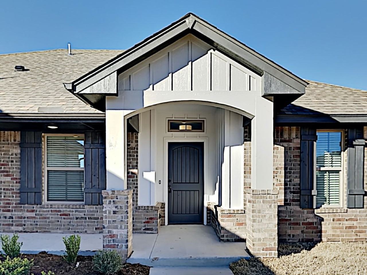 2001 Sara Vista Dr - Photo 2 of 22