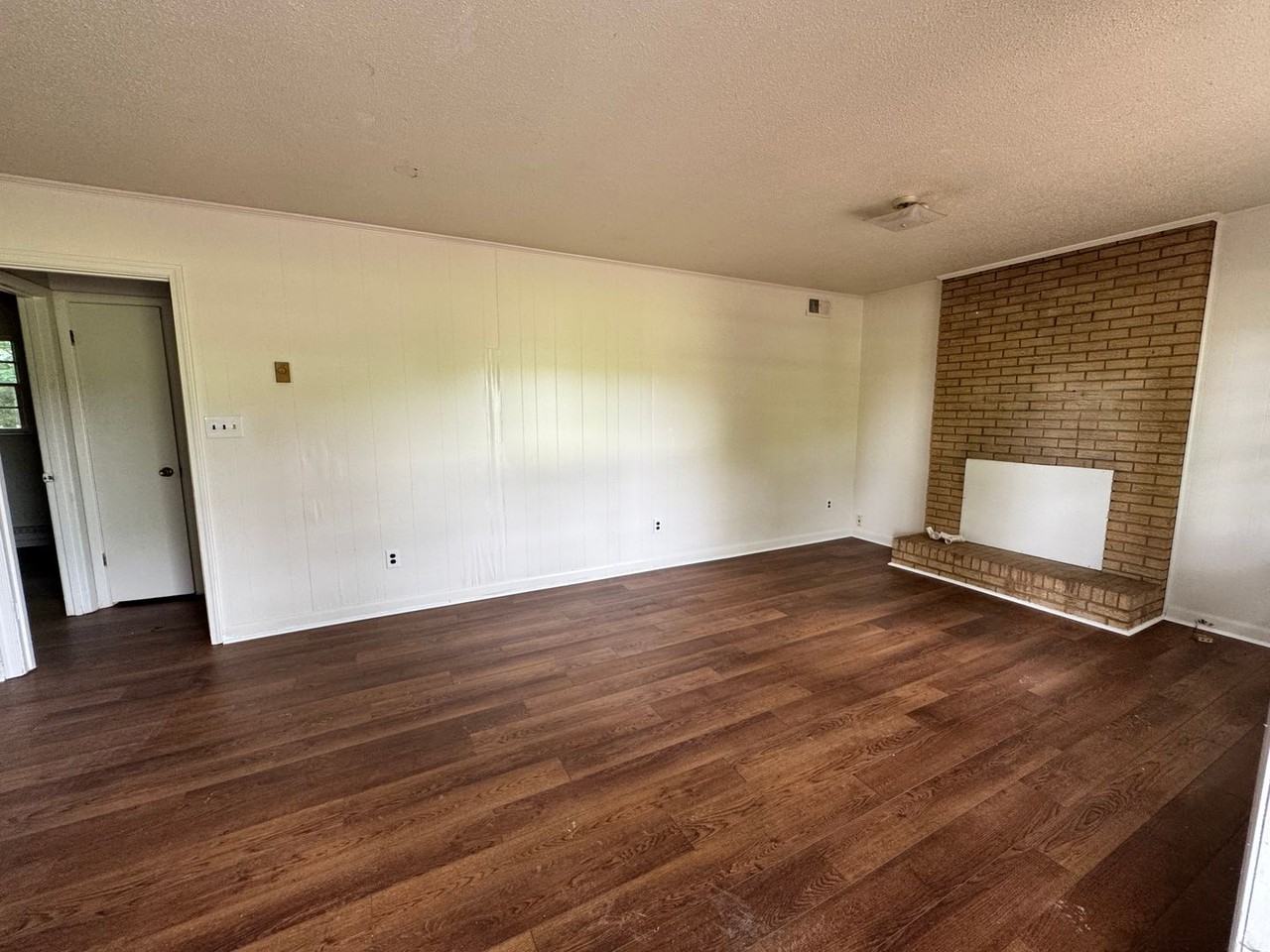 6040 Deep Green Dr - Photo 2 of 21