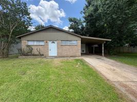 featured image of 4604 Donnie Ave