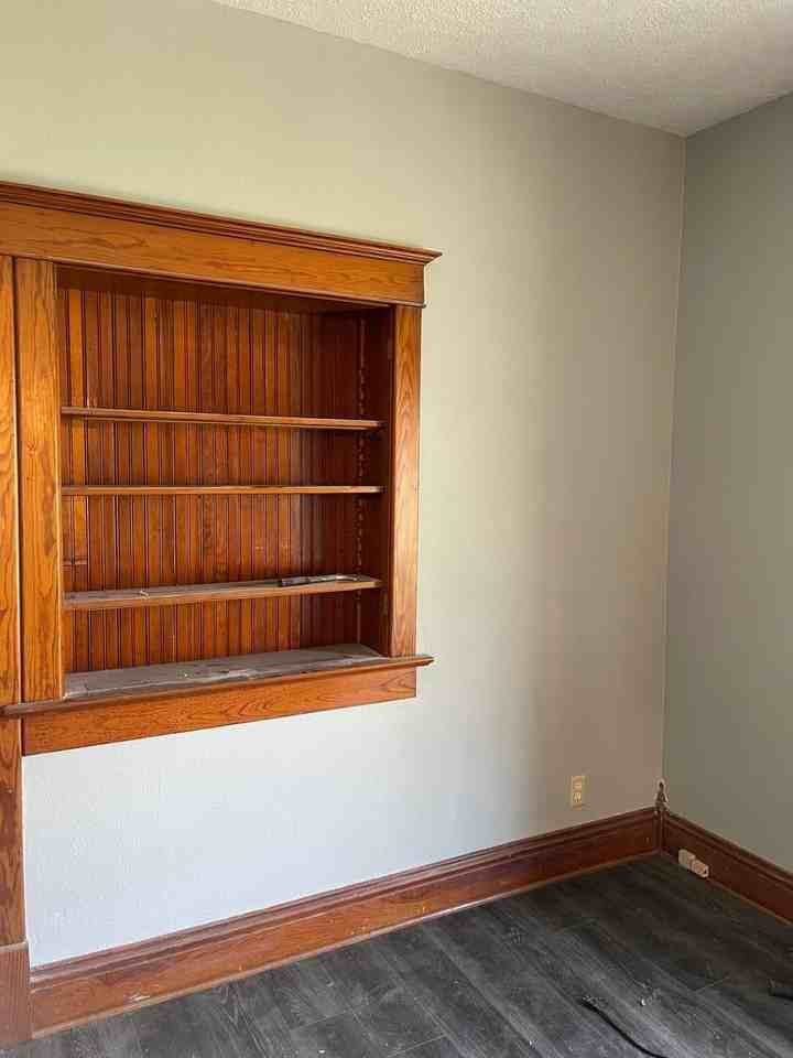 609 Ivy St - Photo 7 of 15