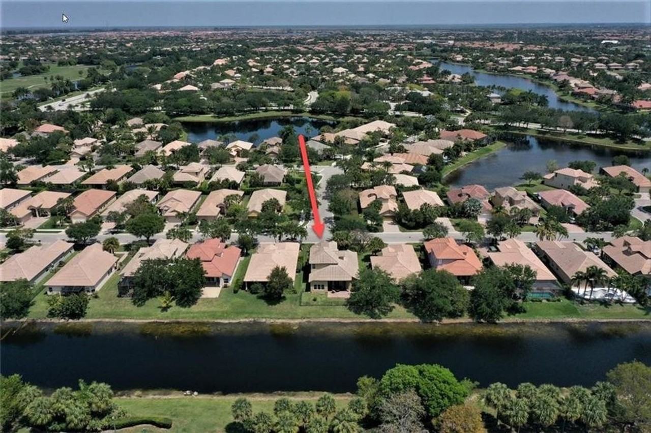 11224 Nw 65th Ct - Photo 4 of 50