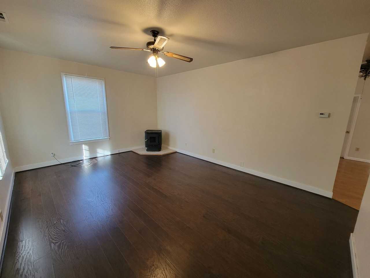 1522 Marin St - Photo 3 of 28