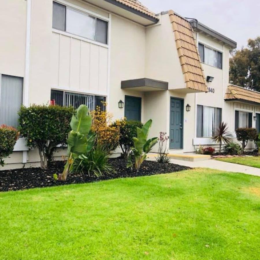 4840 S Rose Ave - Photo 4 of 7