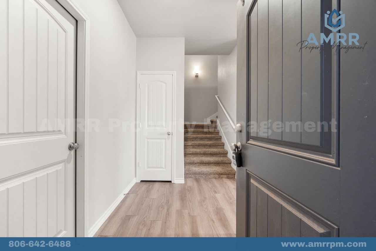 6040 24th St #13 - Photo 3 of 29