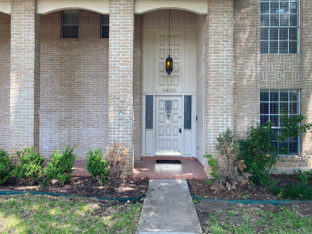 4823 Los Reyes St - Photo 2 of 18