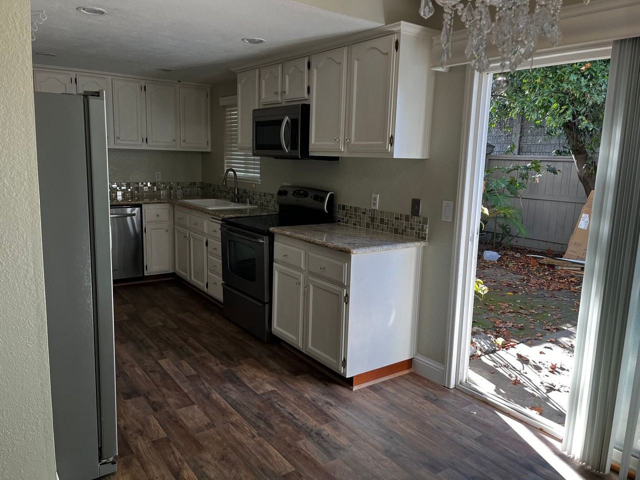 6203 Ackland Ct - Photo 5 of 12