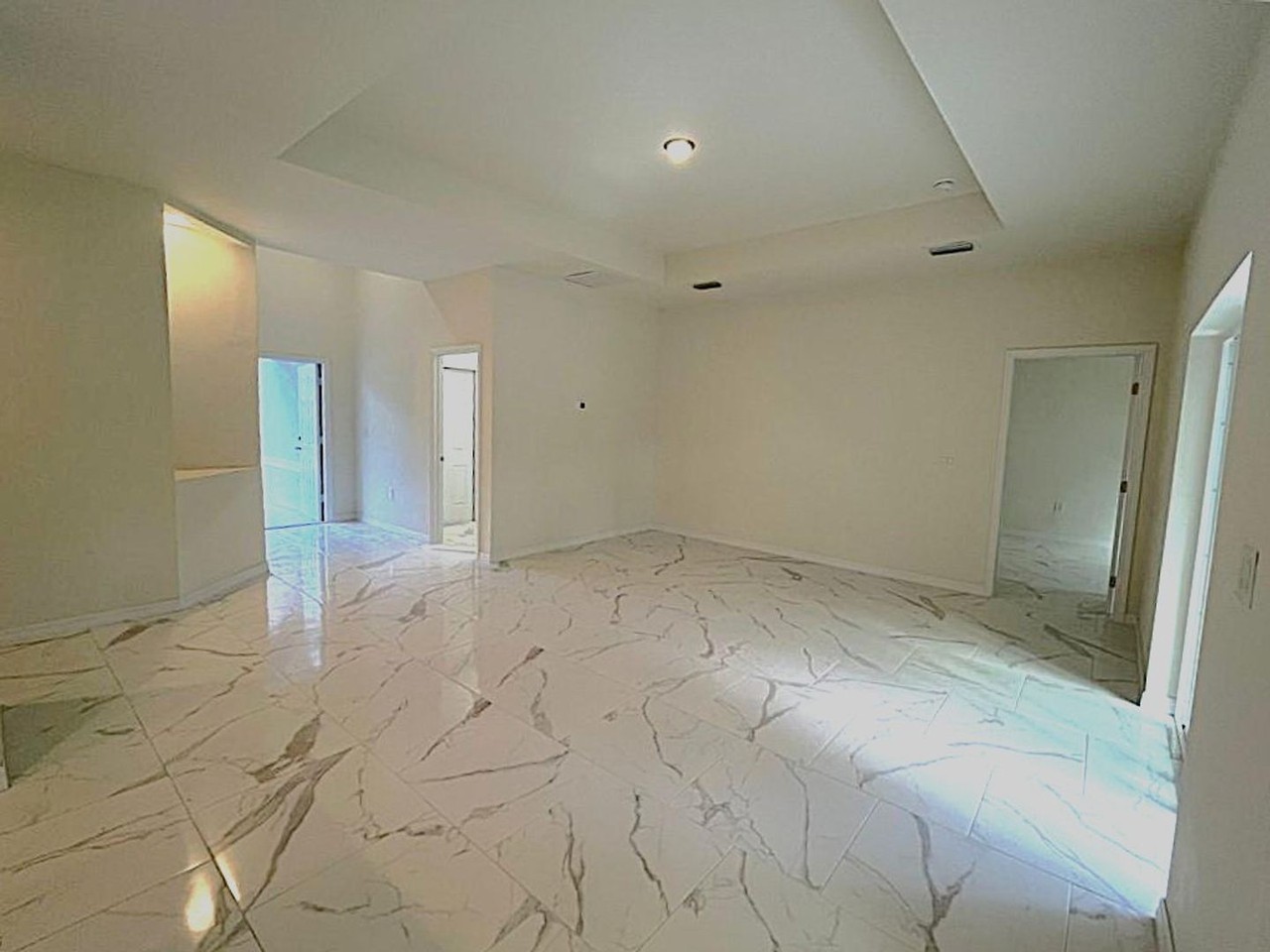 1236 Ramsay St E - Photo 2 of 15