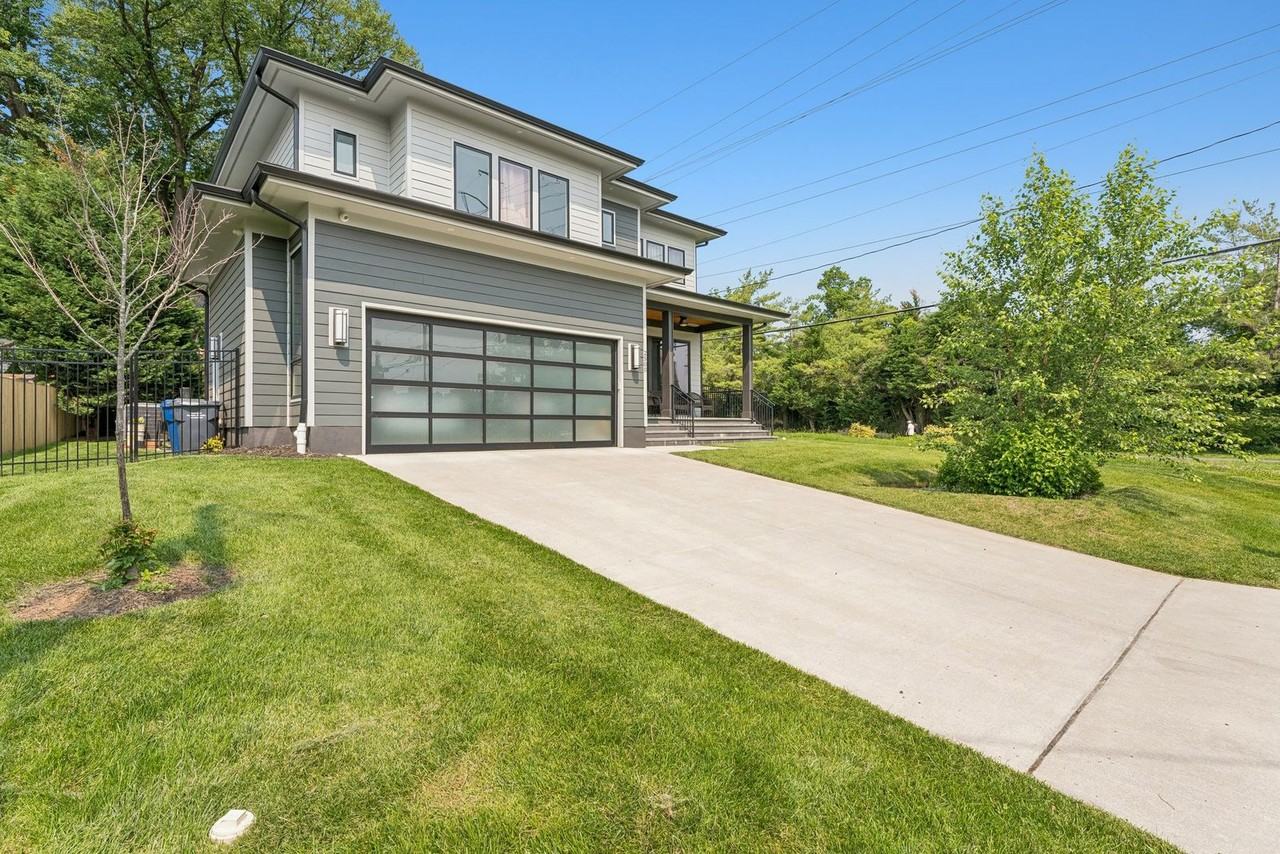 2500 Fowler St - Photo 2 of 50