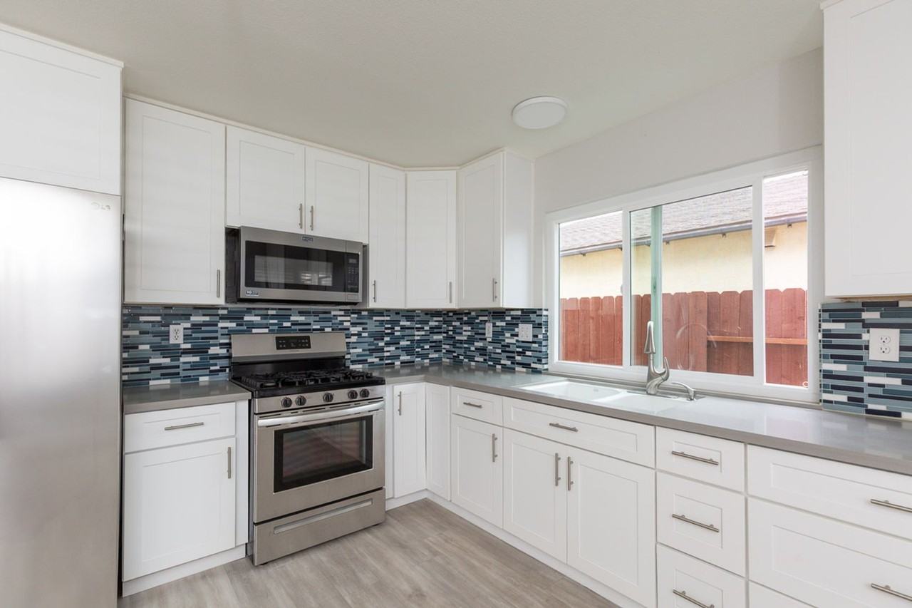 11355 Camarosa Cir - Photo 7 of 24