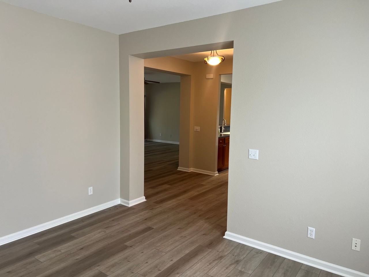 44 Seaford Place - Photo 5 of 36