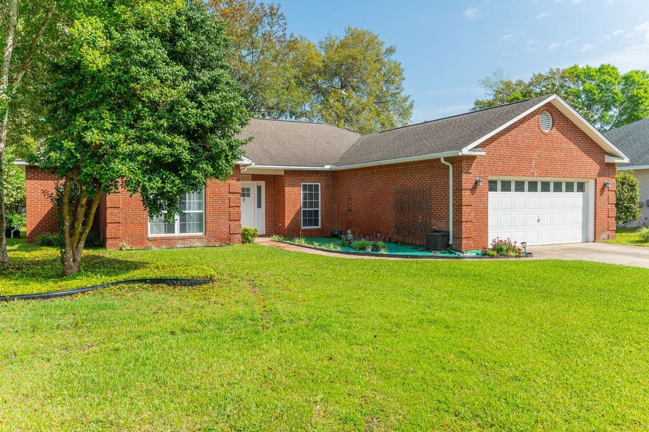 1729 Wren Way - Photo 3 of 45