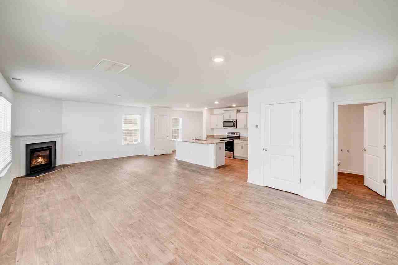 3255 Winesap Dr - Photo 3 of 47