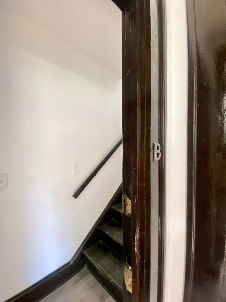 115 E 39th St #B - Photo 6 of 21