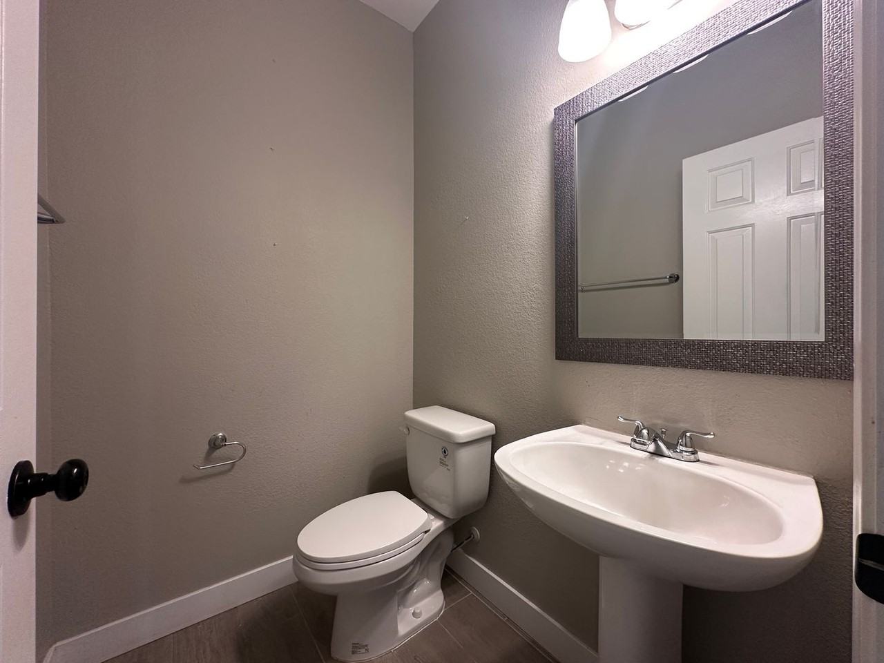 8256 Lone Feather Ln - Photo 4 of 36