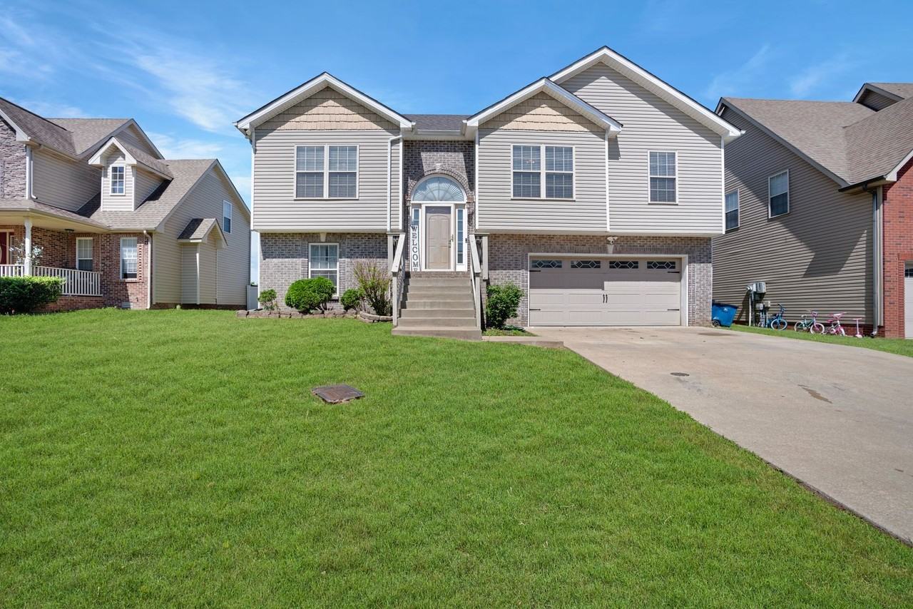 1213 Chinook Cir - Photo 2 of 50
