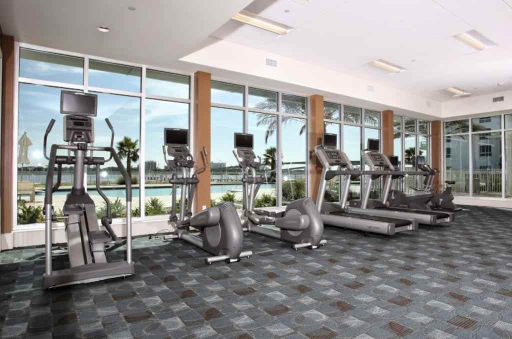 231 Riverside Dr - Photo 3 of 22