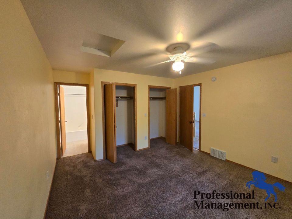 1117 Victory Ave - Photo 5 of 10