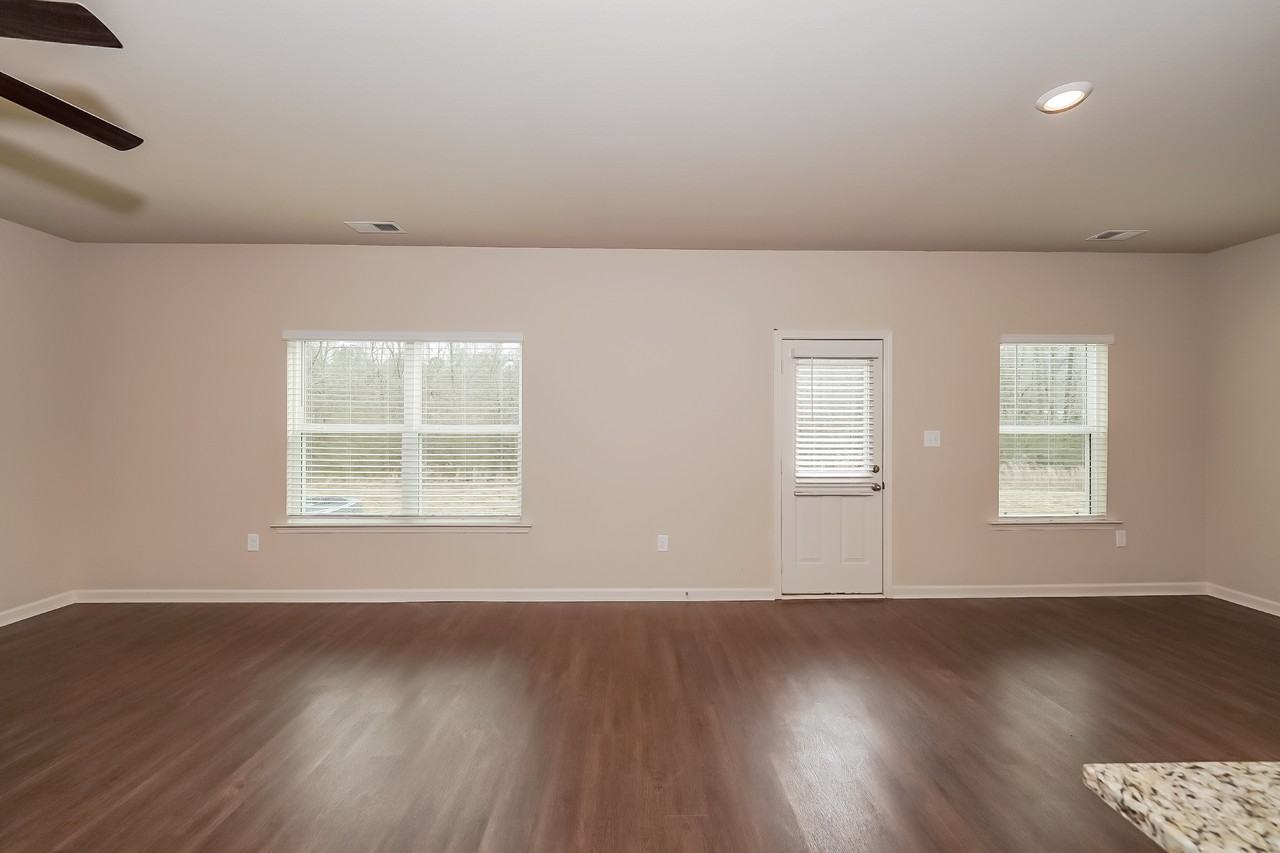 580 580 Clover Cir - Photo 6 of 30