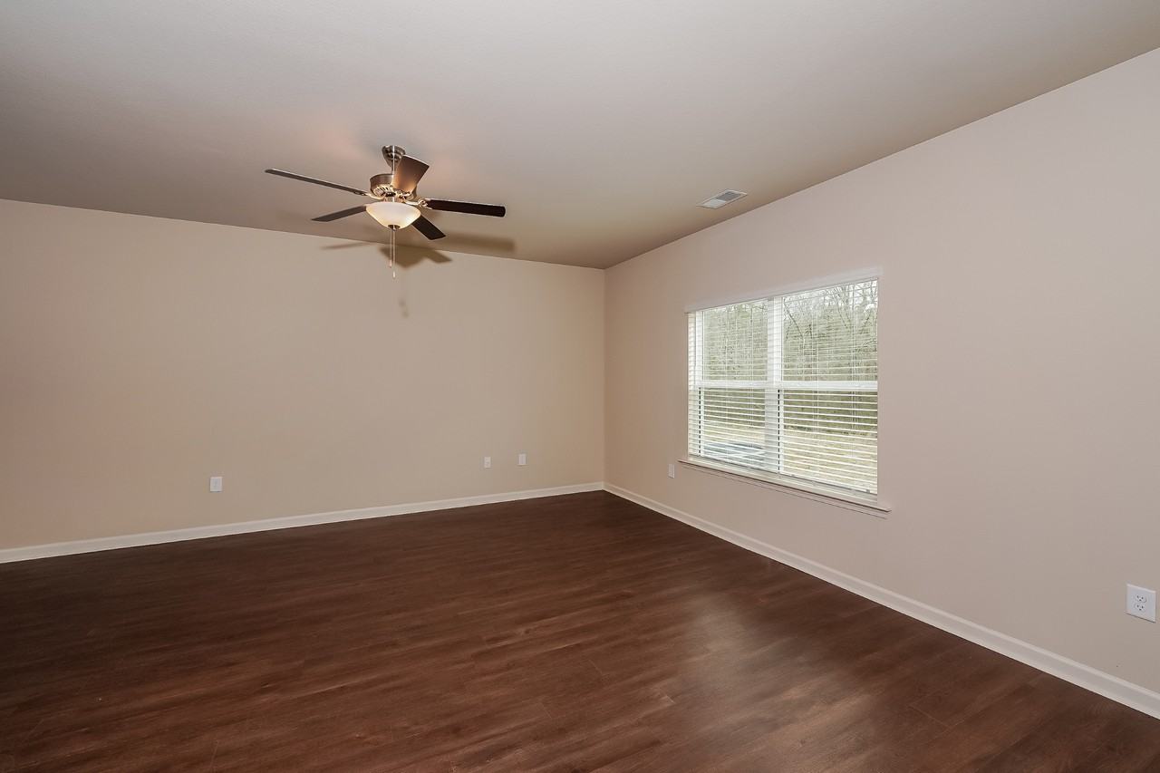 580 580 Clover Cir - Photo 7 of 30