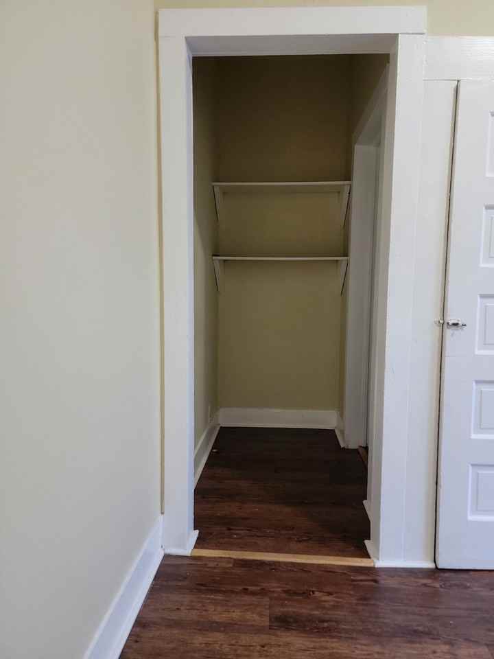 101 North 11th Avenue #B - Photo 2 of 6