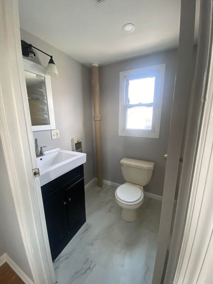 15 120th St #1 - Photo 6 of 35