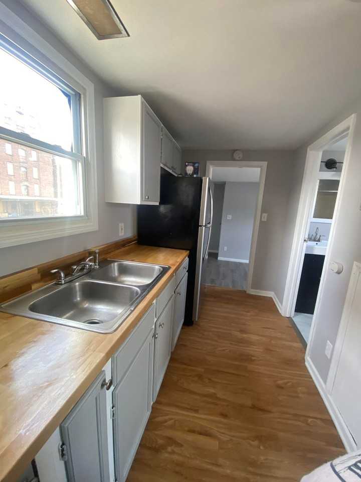 15 120th St #1 - Photo 3 of 35