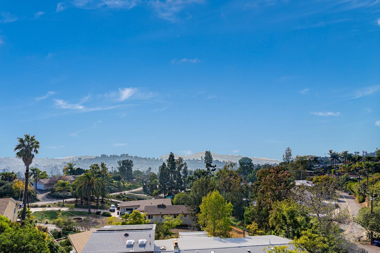 4310 Nabal Dr - Photo 3 of 31