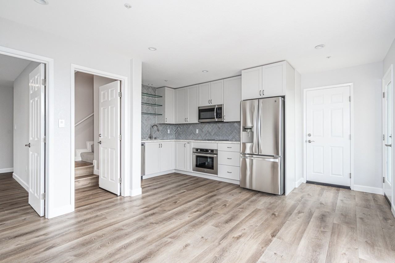 4310 Nabal Dr - Photo 6 of 31