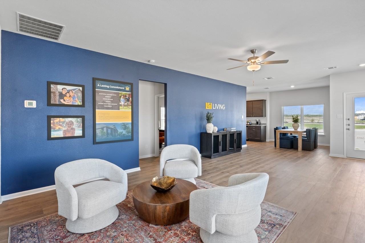 121 Magnolia Blvd - Photo 3 of 17