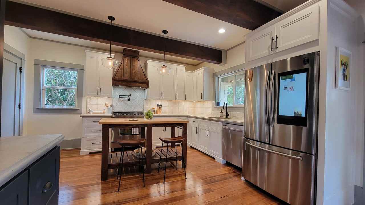 109 Harrison St - Photo 2 of 25
