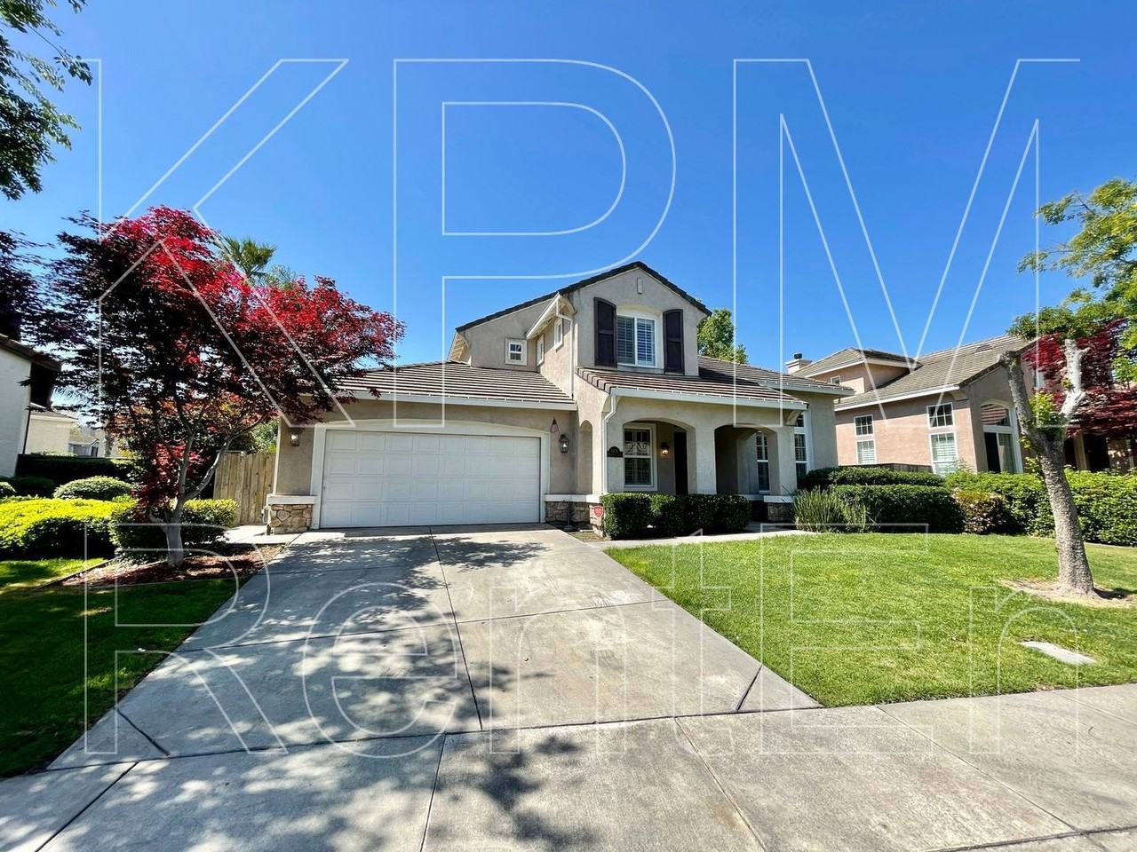 5879 Riverbank Cir - Photo 2 of 50